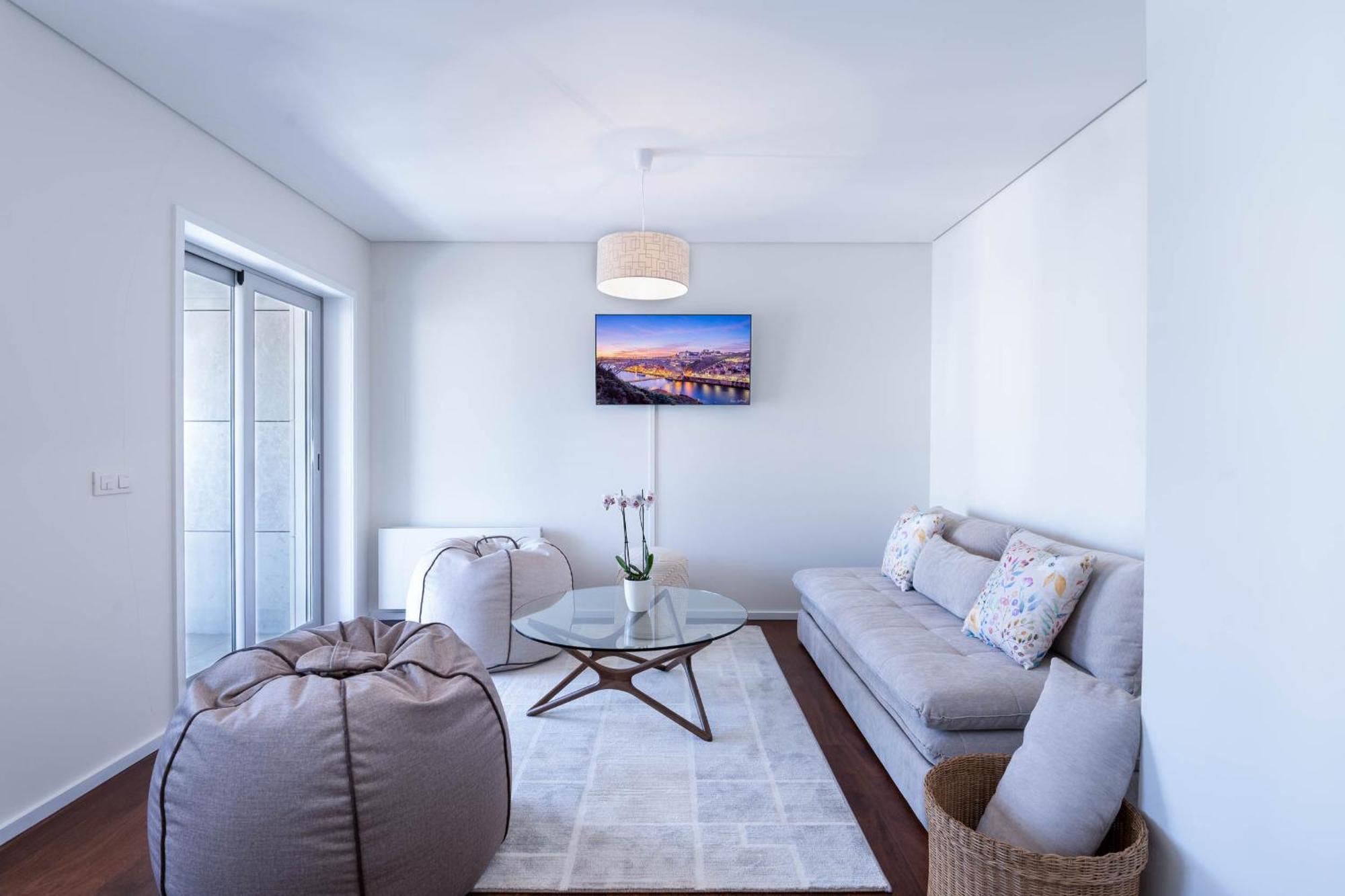 Cedofeita Sunny Apartment - Balcony & Parking بورتو المظهر الخارجي الصورة